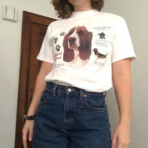 Single stich bassett hound tee